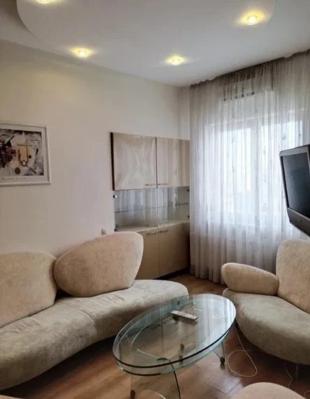 Продаж квартири. 3 rooms, 100 m², 10th floor/14 floors. 9, Французский б-р, Одеса. 