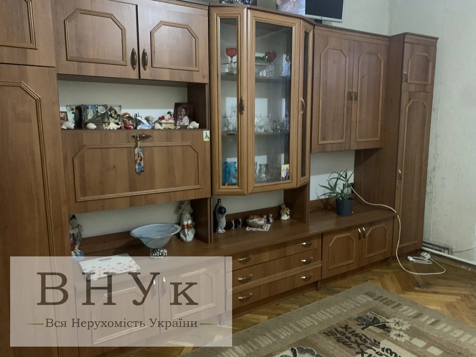Apartments for sale. 3 rooms, 64 m², 9th floor/9 floors. Kyyivska vul., Ternopil. 