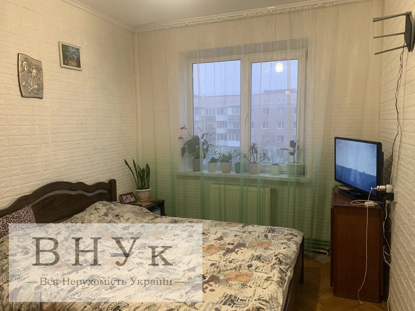 Apartments for sale. 3 rooms, 64 m², 9th floor/9 floors. Kyyivska vul., Ternopil. 