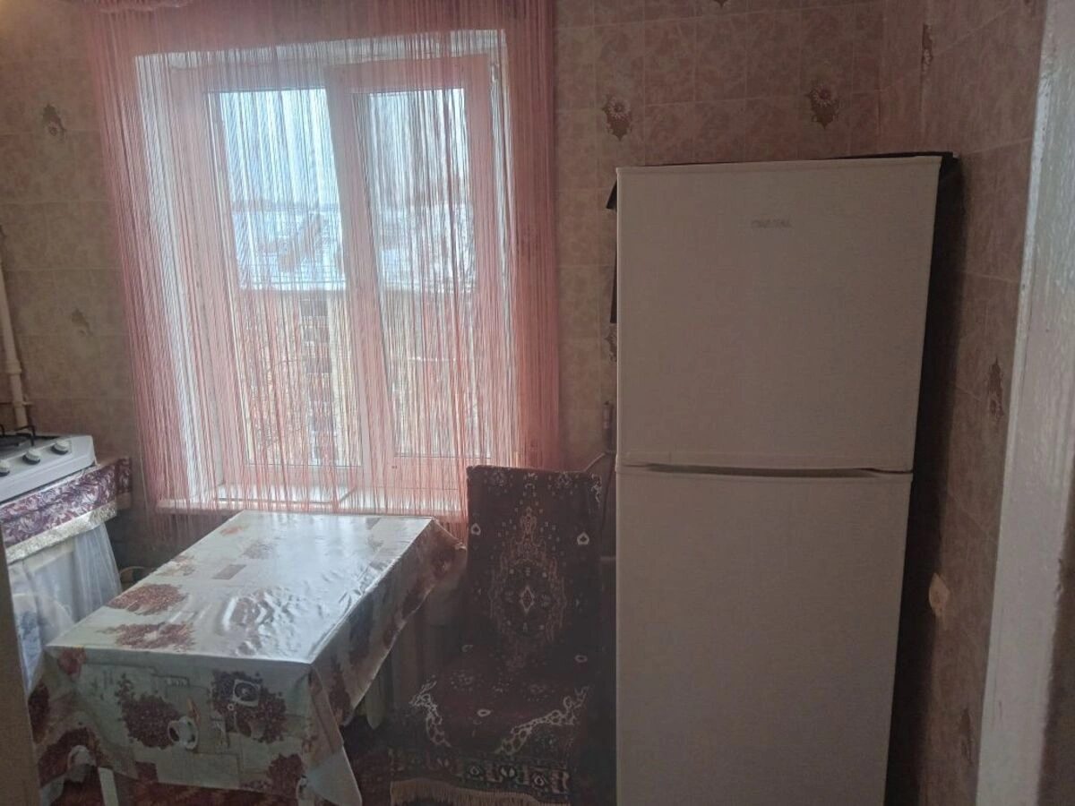 Apartments for sale. 1 room, 28 m², 5th floor/5 floors. 9, Kolomiyskyy per , Kyiv. 