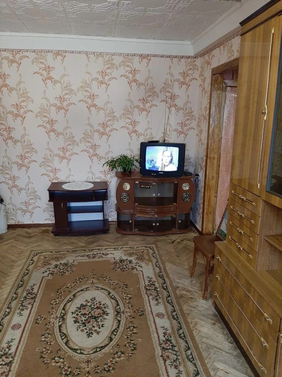 Apartments for sale. 3 rooms, 48 m², 5th floor/5 floors. 120, Golosiyivskiy 120, Kyiv. 