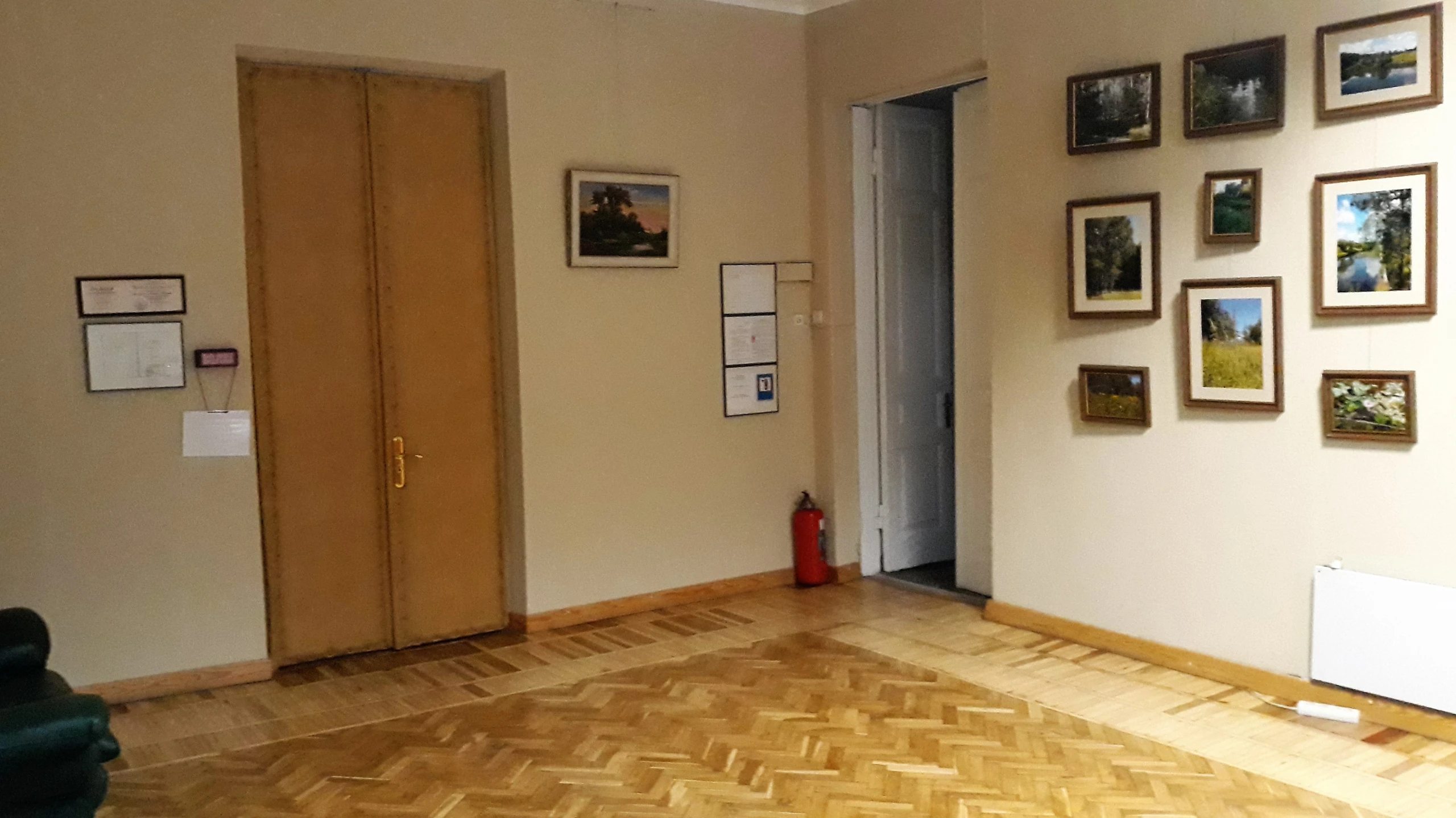 Продажа офиса. 10 rooms, 315 m², 2nd floor/2 floors. Овруцкая, Киев. 