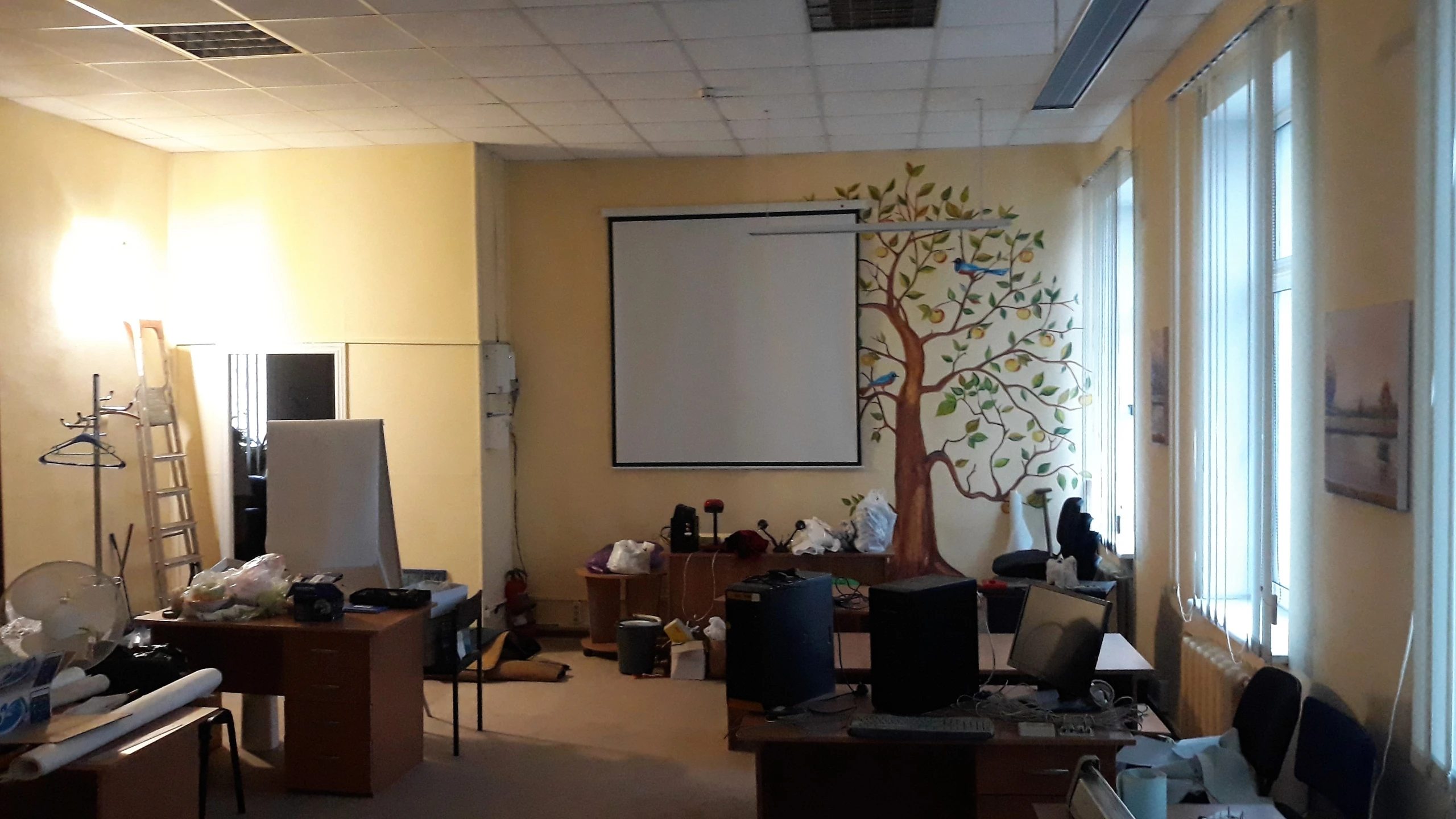 Office for sale. 10 rooms, 315 m², 2nd floor/2 floors. Ovrutcka, Kyiv. 