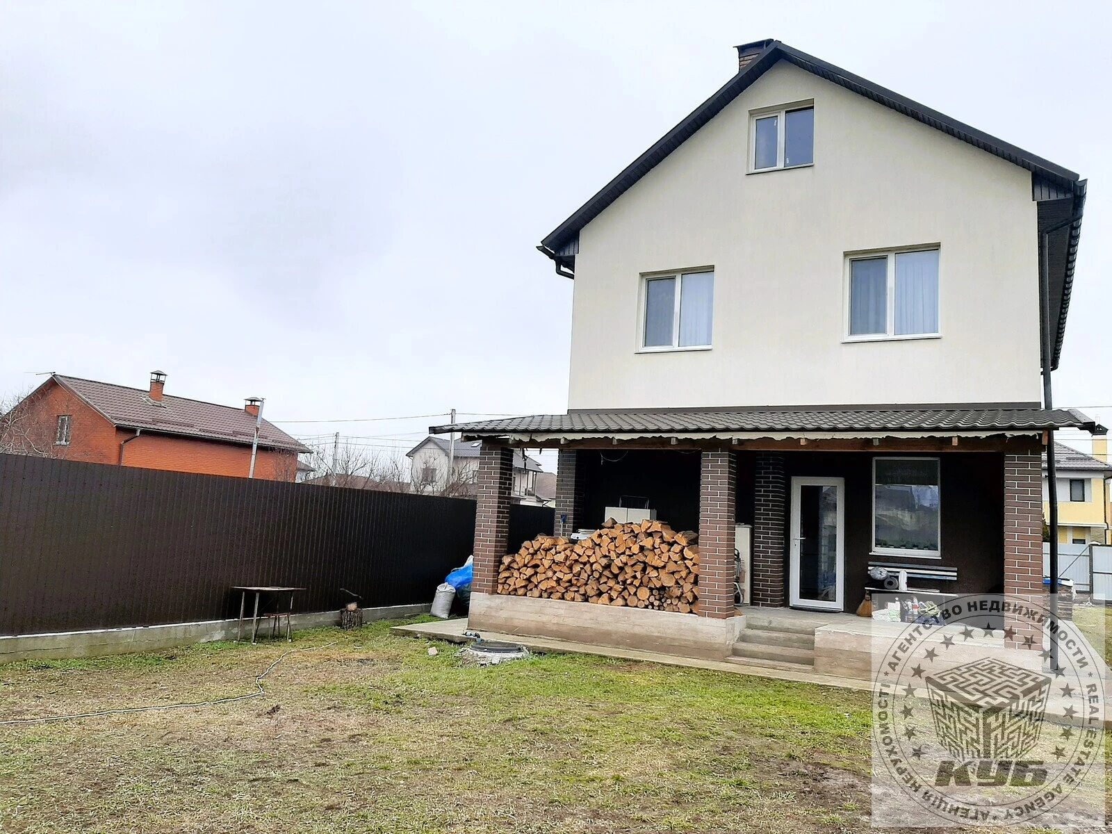 House for sale. 150 m², 2 floors. 33, Molodezhnaya vul., Hora. 