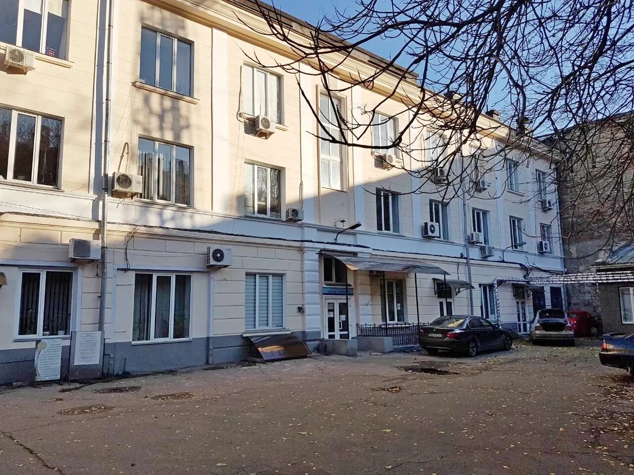 Office for rent. 2 rooms, 40 m², 3rd floor/3 floors. 88, Mala arnautska, Odesa. 
