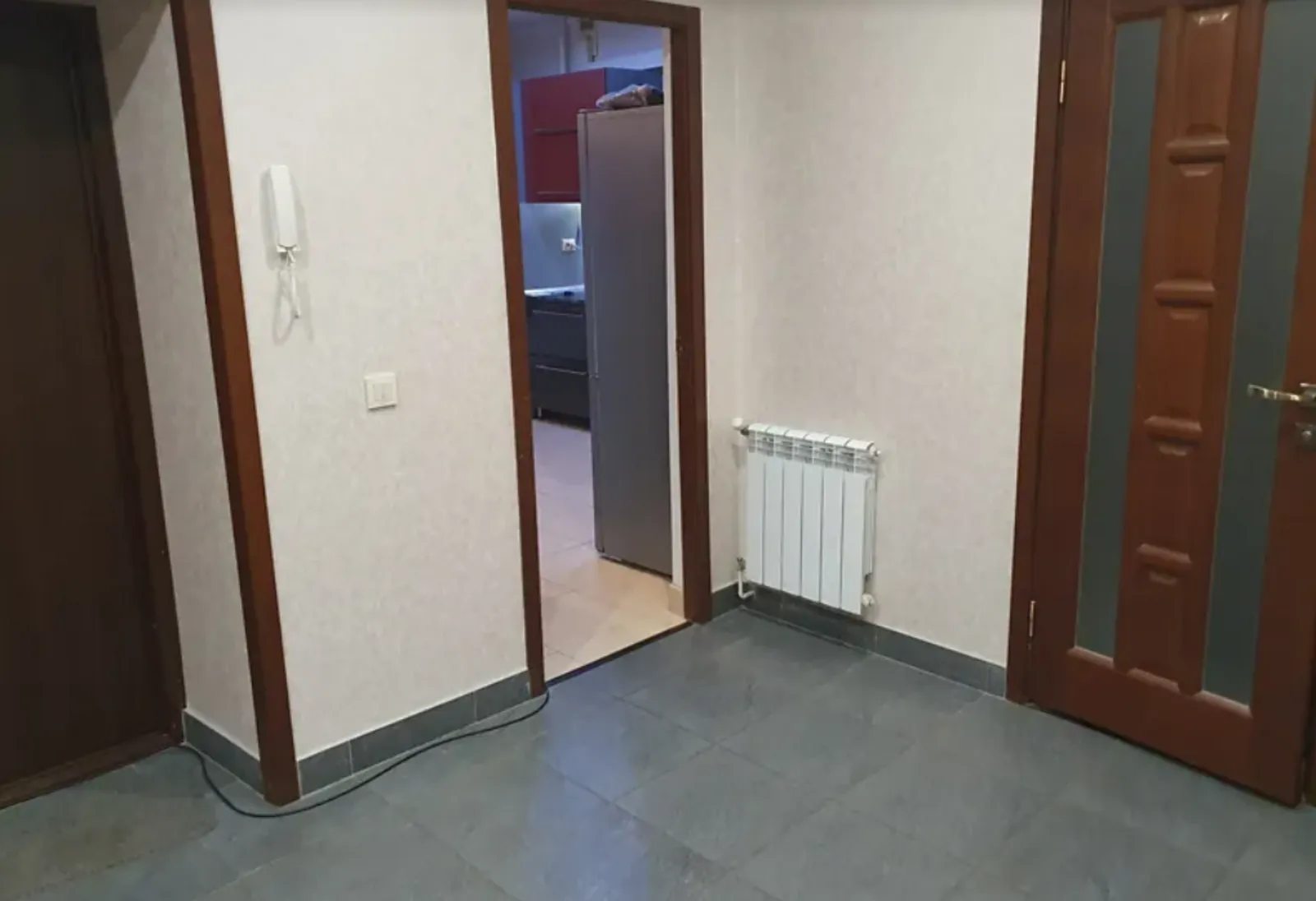 Apartments for sale. 2 rooms, 72 m², 3rd floor/6 floors. Alyaska, Ternopil. 