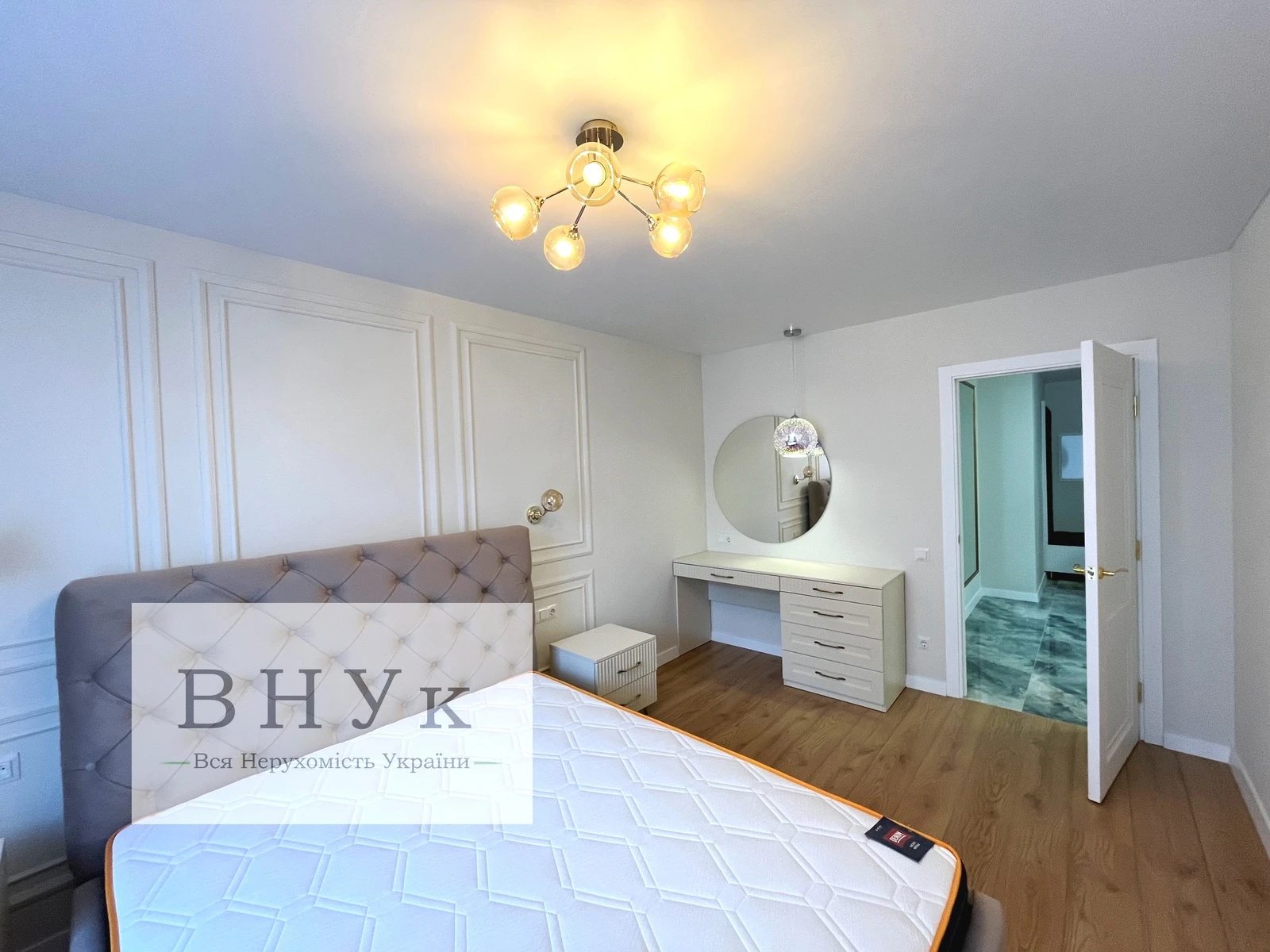 Apartments for sale. 1 room, 56 m², 3rd floor/11 floors. 9, Kyyivska vul., Ternopil. 