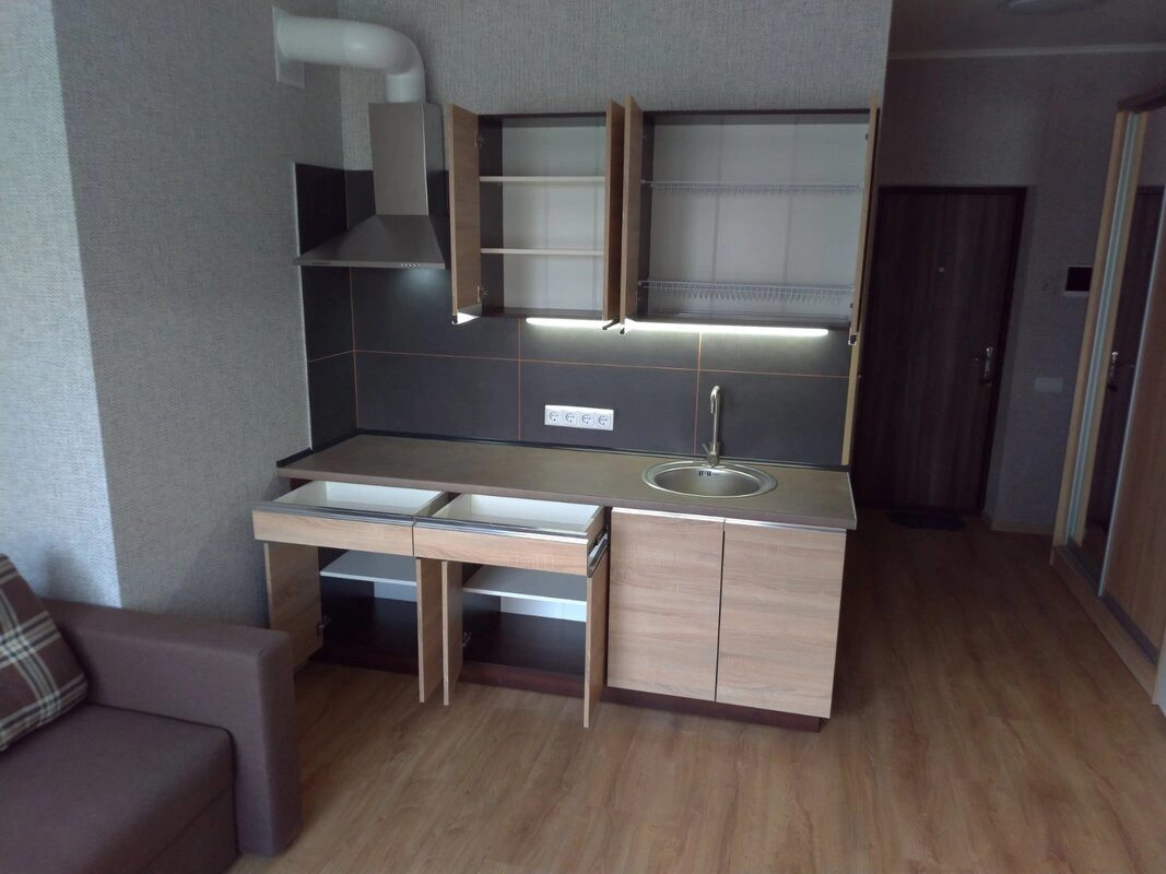 Здам квартиру. 1 room, 24 m², 1st floor/4 floors. 43, Березова вул., Київ. 