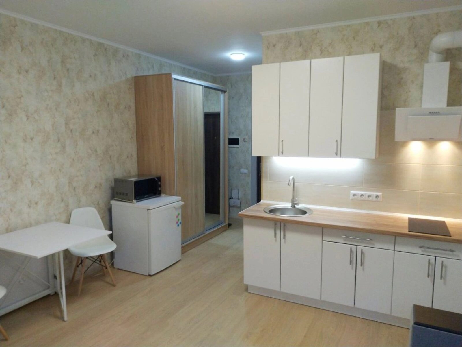 Здам квартиру. 1 room, 24 m², 1st floor/4 floors. 43, Березова вул., Київ. 
