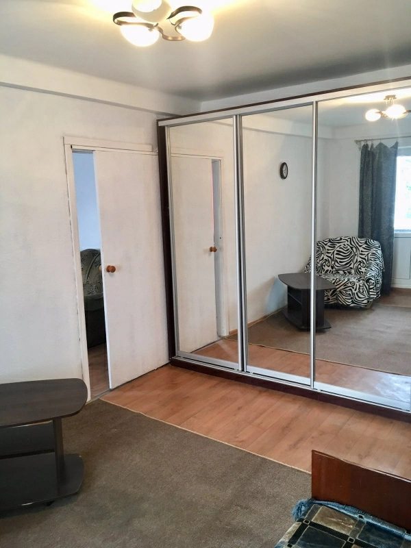 Apartment for rent. 2 rooms, 46 m², 4th floor/5 floors. 43, Scherbakova 43, Kyiv. 
