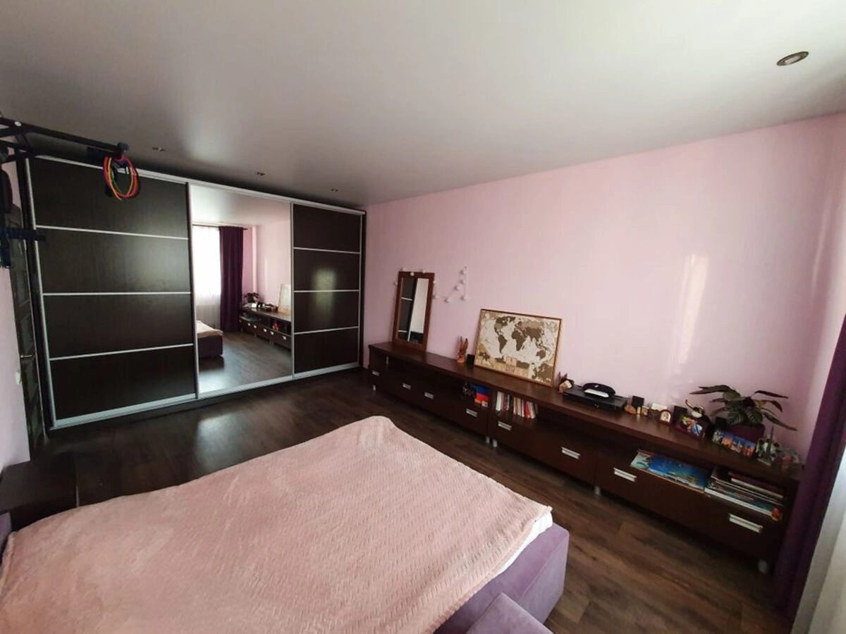 Apartments for sale. 1 room, 43 m², 12 floor/12 floors. 8, Boholyubova , Sofiyivska Borshchahivka. 