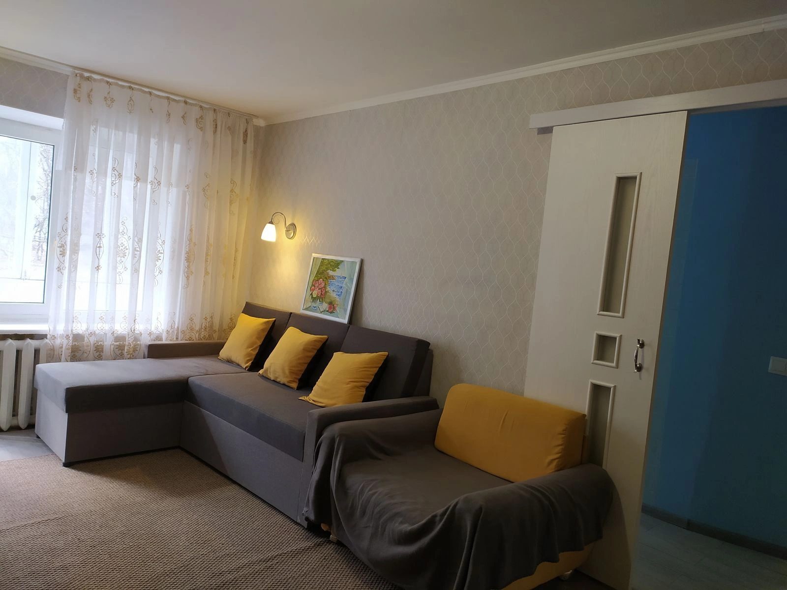 Apartments for sale. 1 room, 29 m², 2nd floor/5 floors. 44, Vyshgorodska 44, Kyiv. 