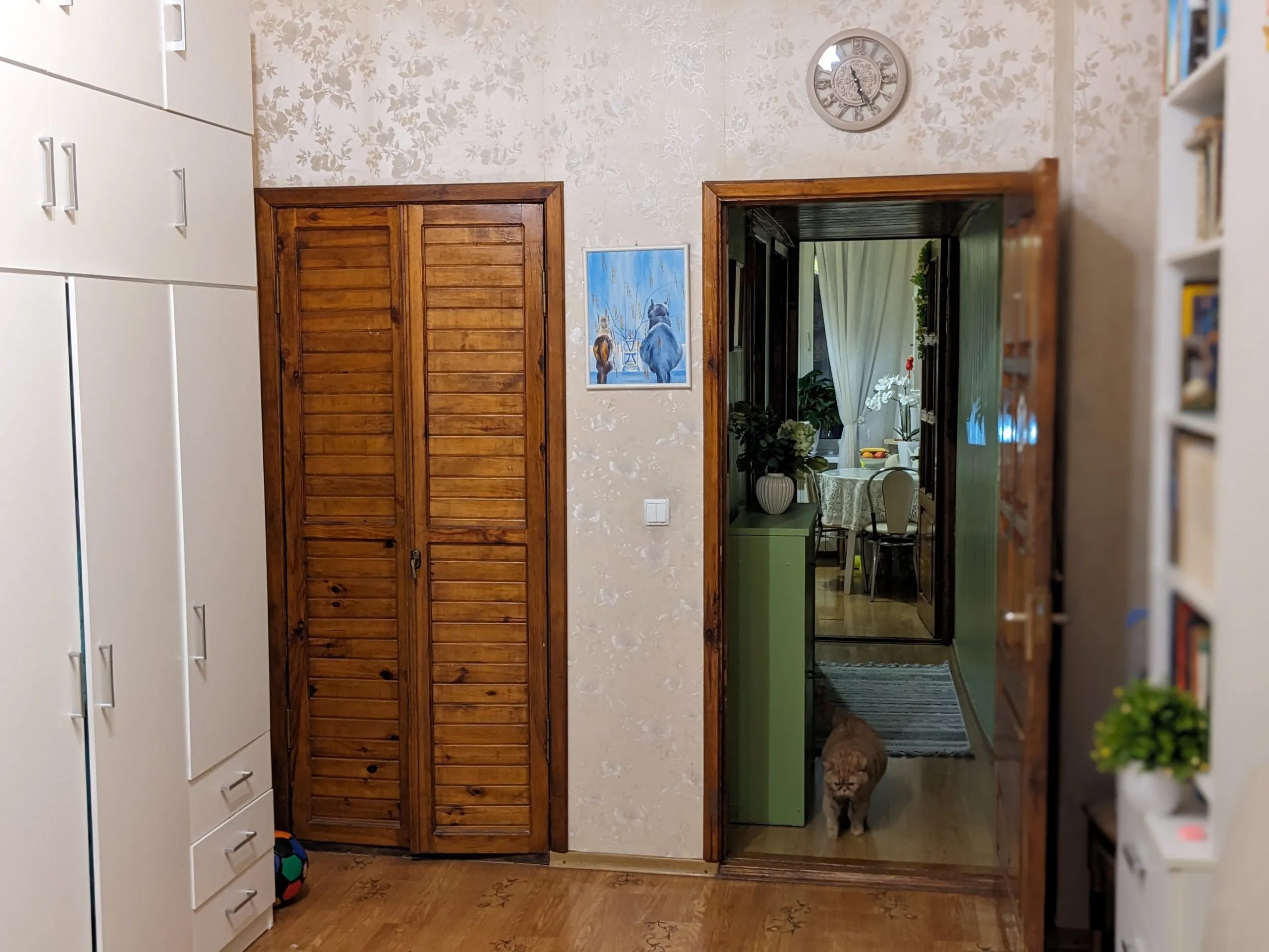 Apartments for sale. 3 rooms, 72 m², 5th floor/5 floors. Bulvar Shevchenko, Zaporizhzhya. 