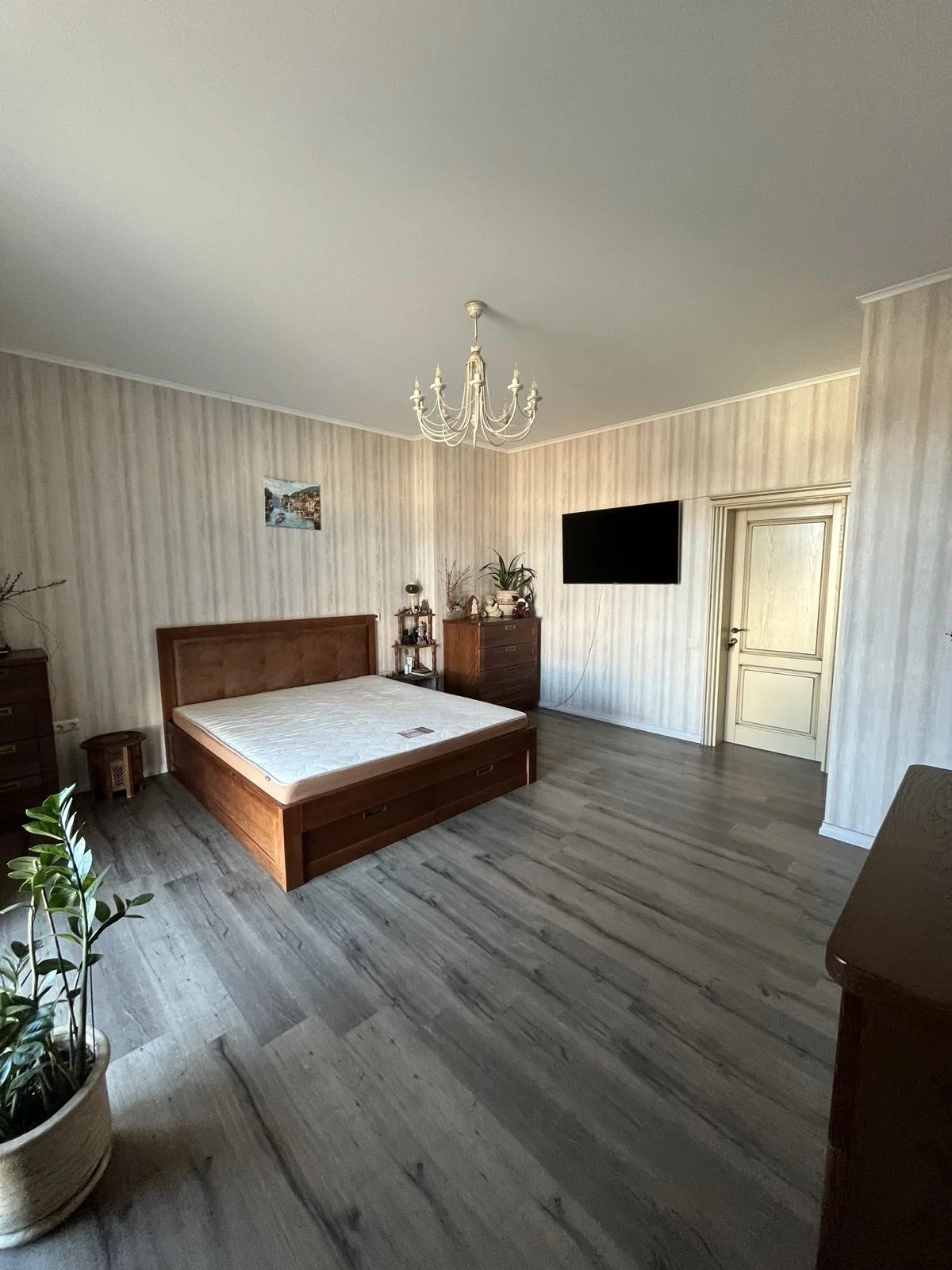Продаж будинку. 300 m², 3 floors. Корабельна вул., Одеса. 
