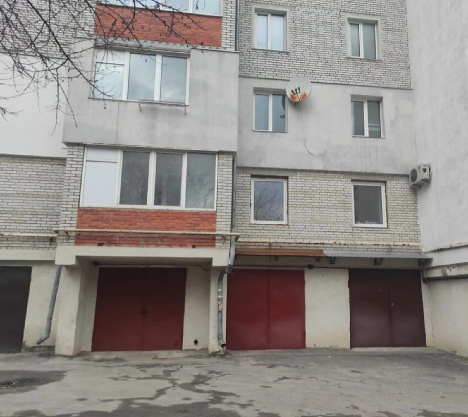 Продаж квартири 3 кімнати, 89 m², 1 пов./9 поверхів. Дружба, Тернопіль. 