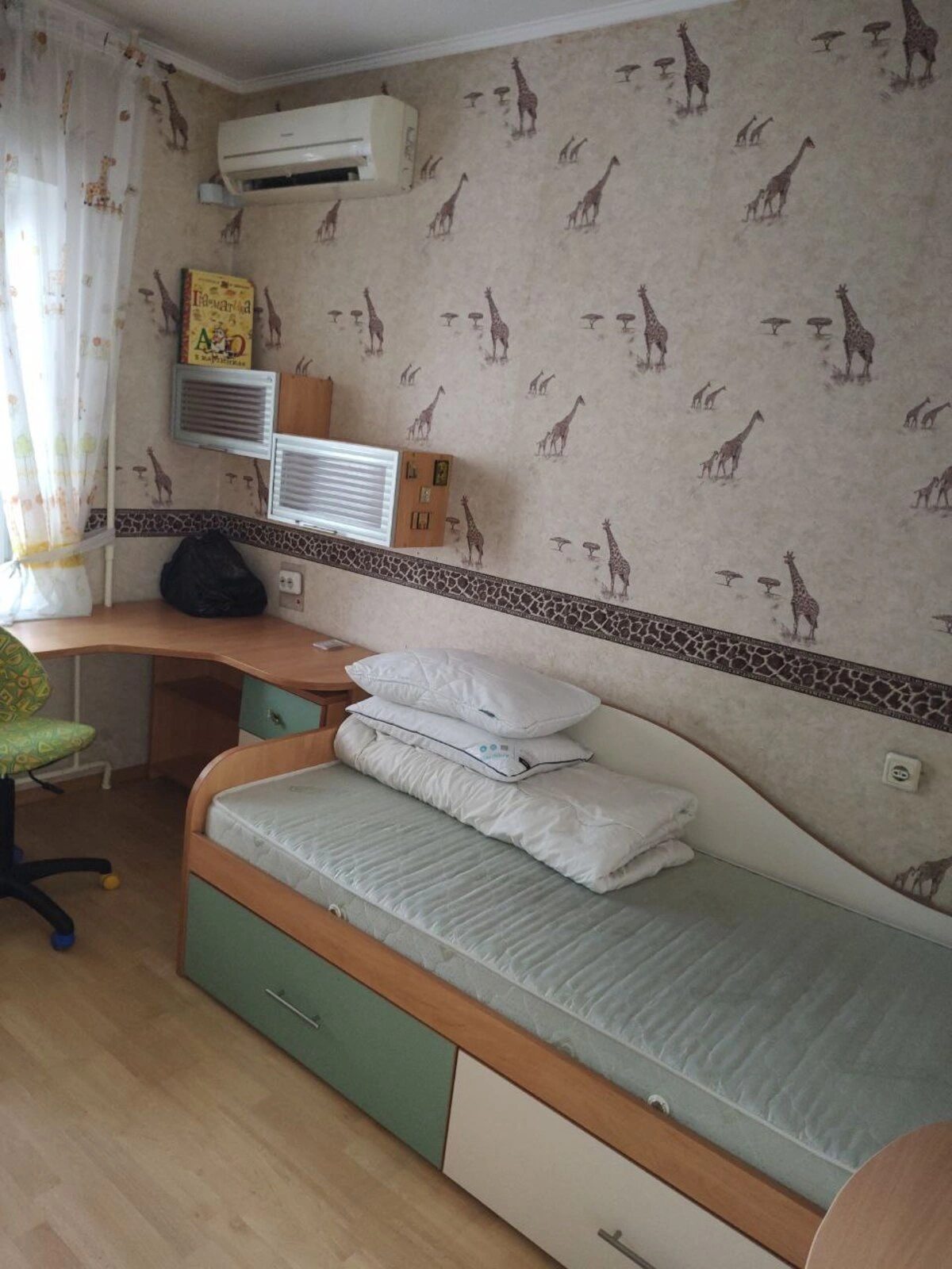 Здам квартиру. 2 rooms, 66 m², 8th floor/15 floors. 31, Драгоманова 31, Київ. 