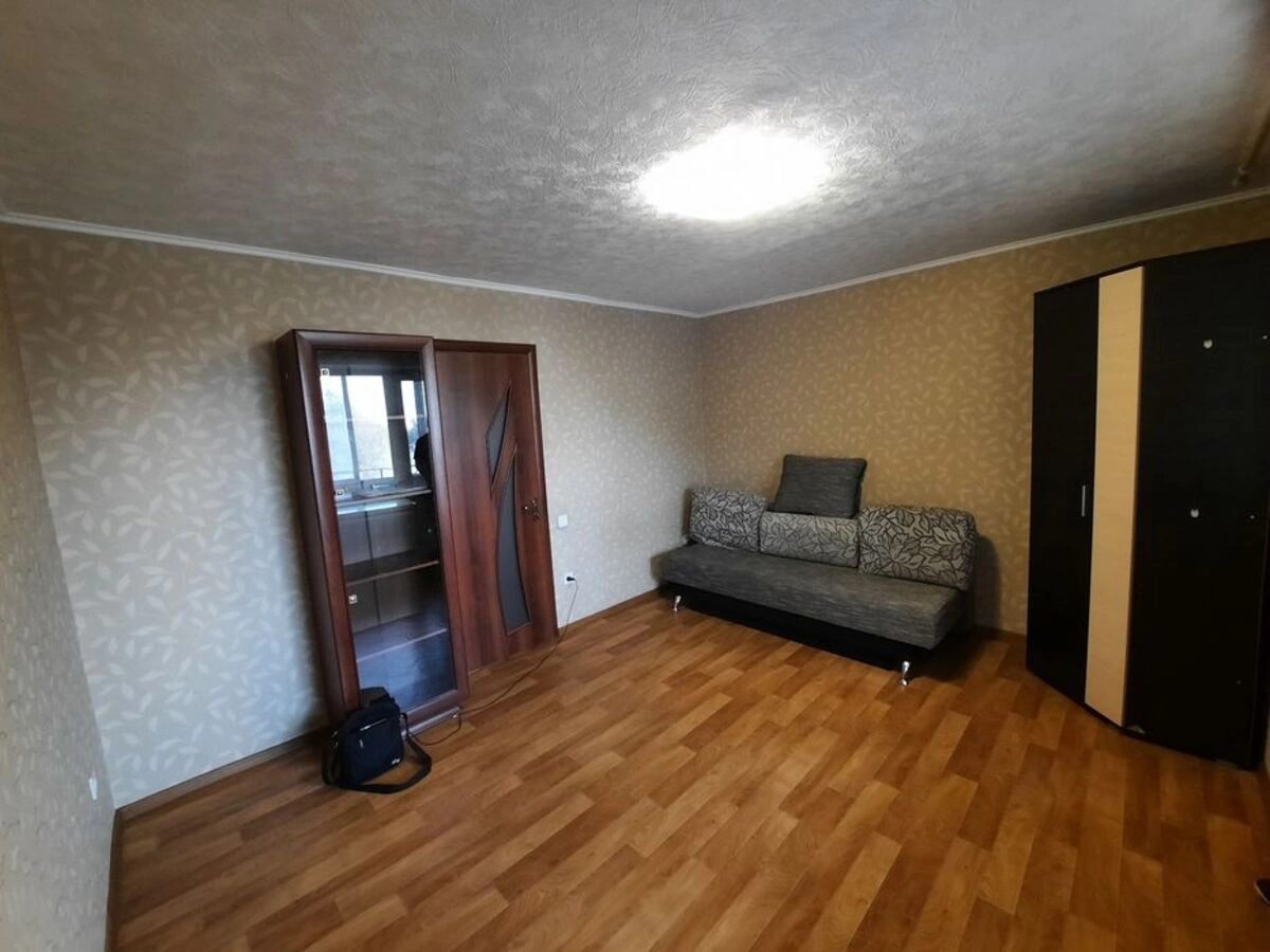 Apartments for sale. 2 rooms, 50 m², 3rd floor/12 floors. 31, Vasylya Lypkivskoho vul., Kyiv. 