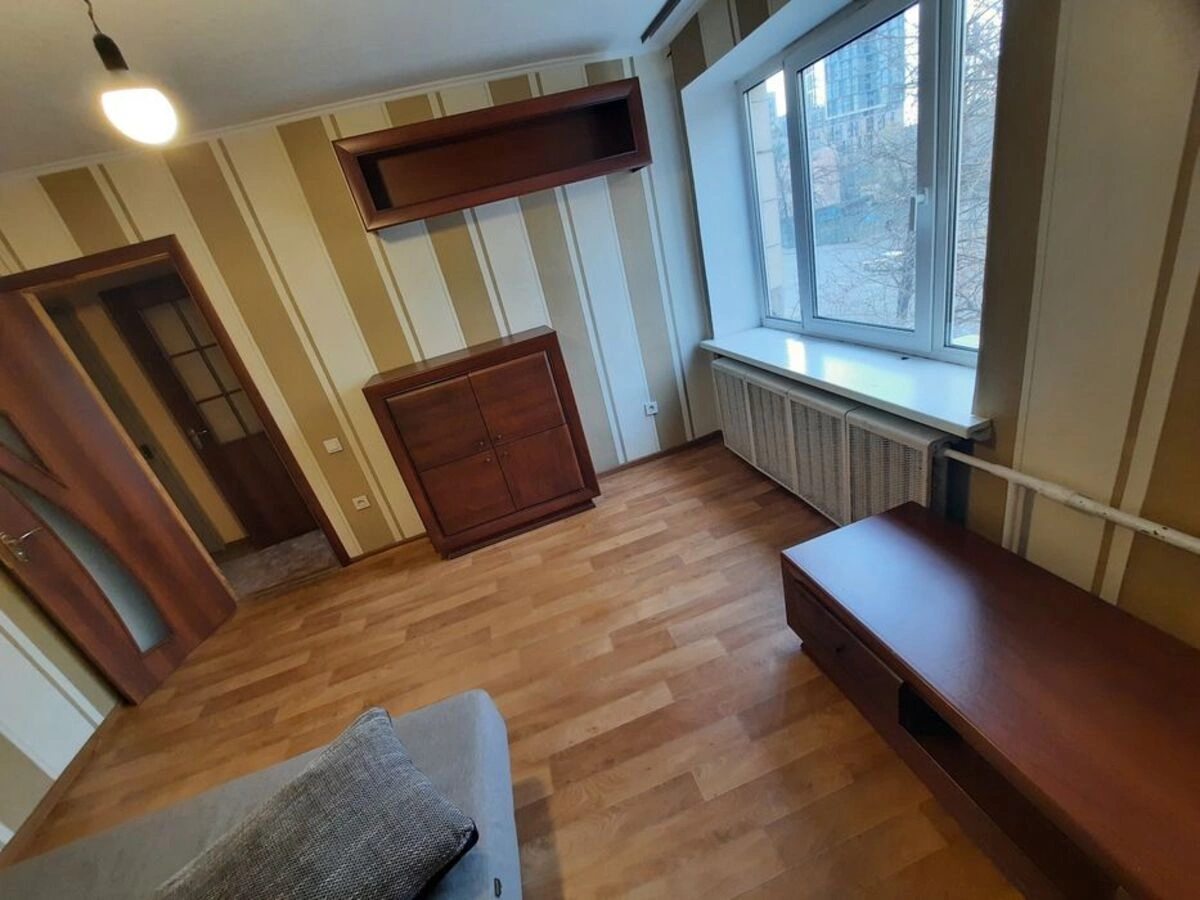 Продаж квартири. 2 rooms, 50 m², 3rd floor/12 floors. 31, Василя Липківського вул., Київ. 