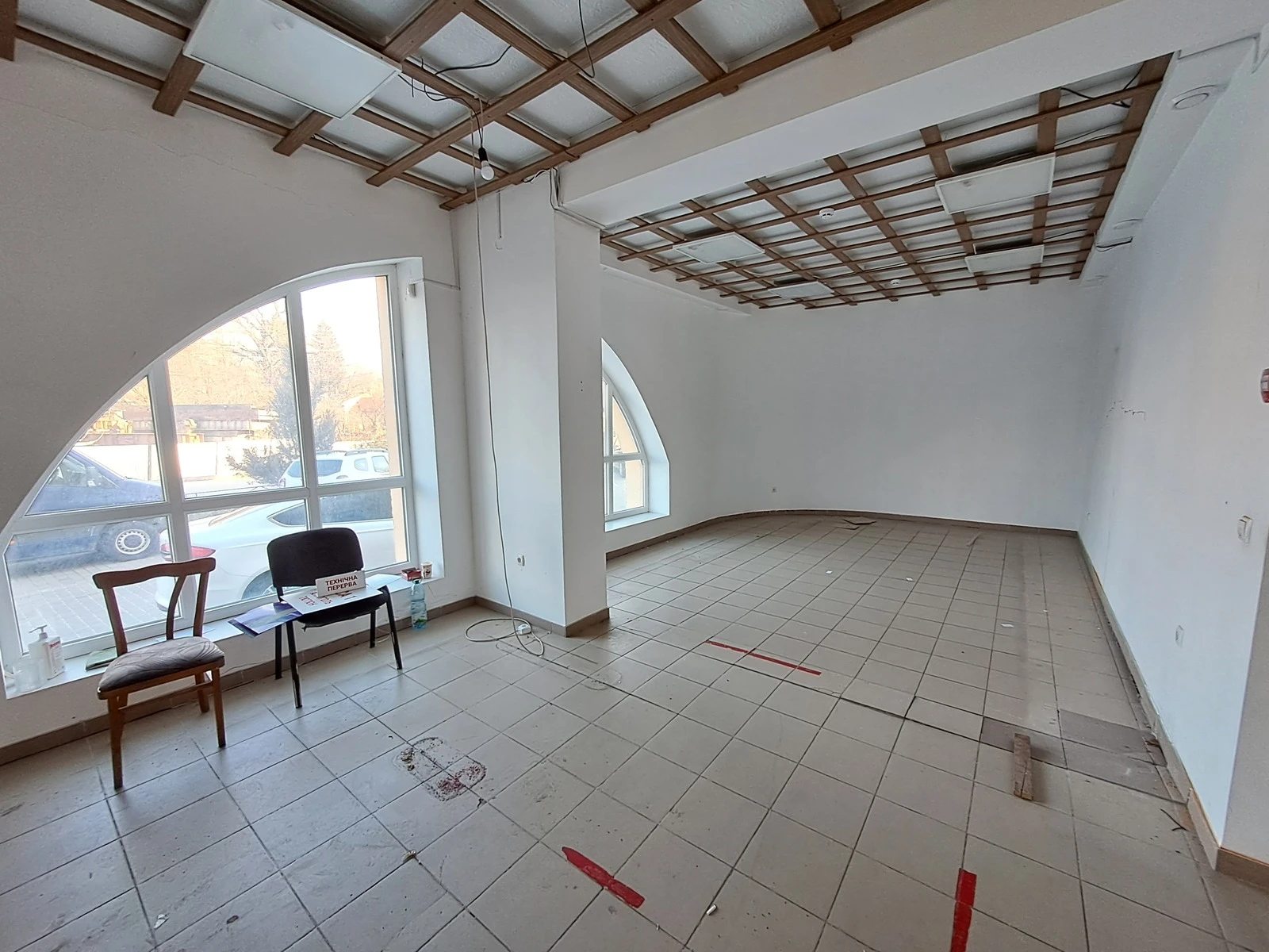 Commercial space for sale. 200 m², 1st floor/9 floors. 18, Bilohirska vul., Ternopil. 