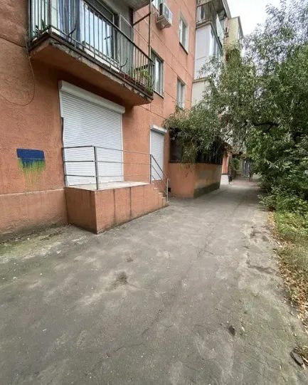 Продаж комерційного приміщення 32 m², 1 пов./5 поверхів. 4, Фонтанская дорога ул., Одеса. 