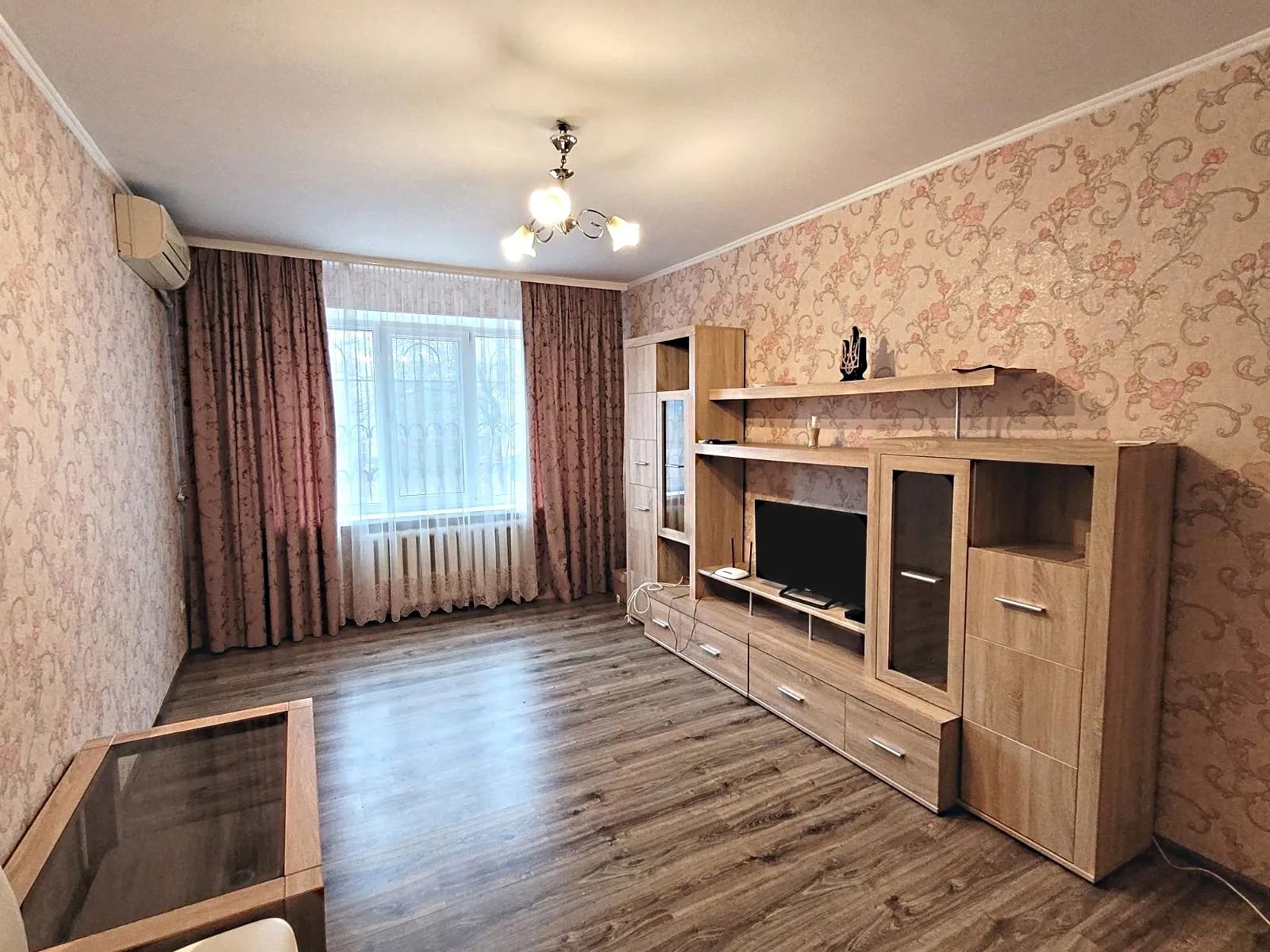 Продаж квартири 3 кімнати, 64 m², 2 пов./9 поверхів. 176, Люстдорфская Дорога , Одеса. 