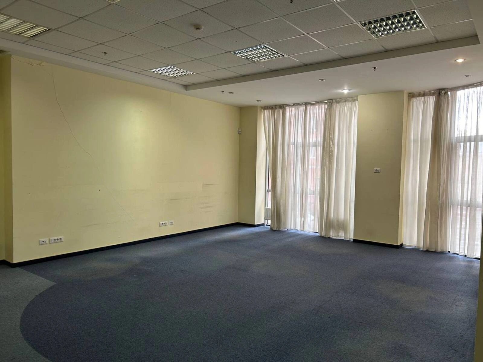 Продажа офиса. 1175 m², 1st floor/16 floors. 5, Базарна вул., Одесса. 