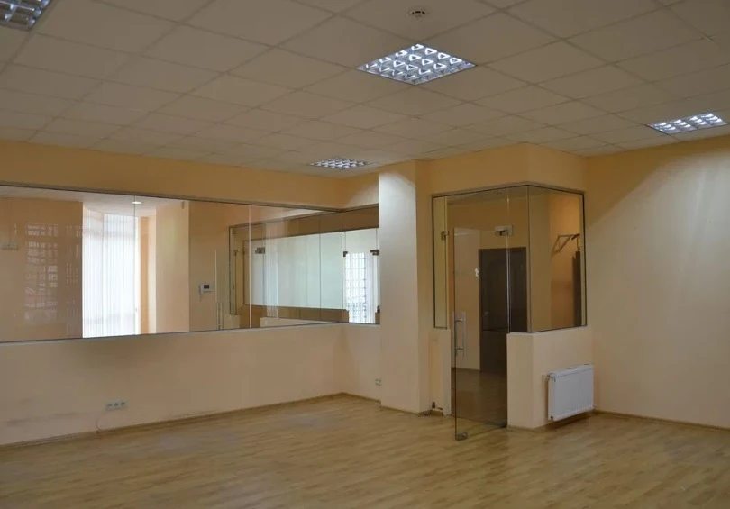 Продам офіс. 151 m², 1st floor/18 floors. 5, Базарная ул., Одеса. 