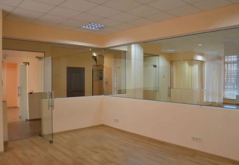 Продам офіс. 151 m², 1st floor/18 floors. 5, Базарная ул., Одеса. 