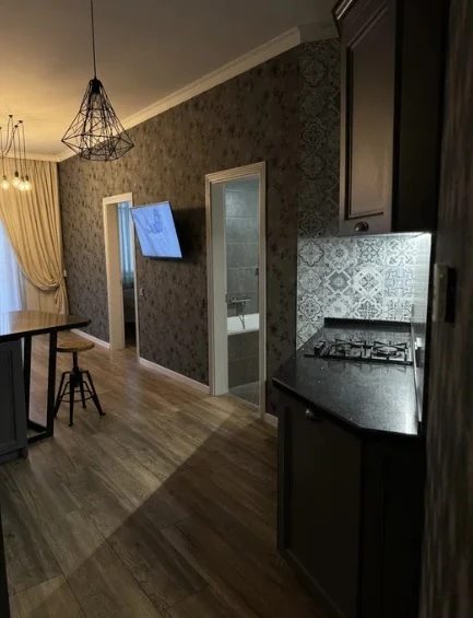 Apartment for rent. 1 room, 45 m², 7th floor/10 floors. 13, Frantsuzskyy b-r, Odesa. 