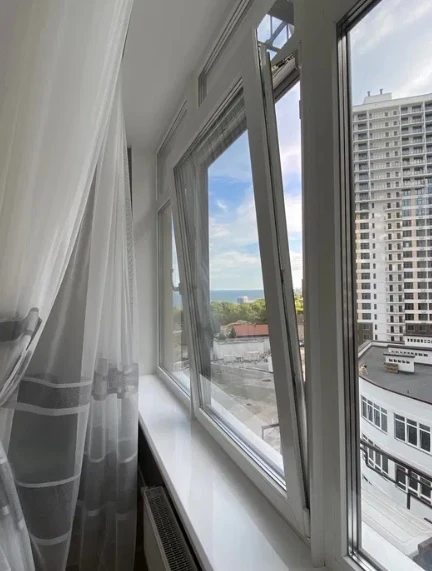 Apartment for rent. 1 room, 40 m², 8th floor/25 floors. Kamanyna ul., Odesa. 