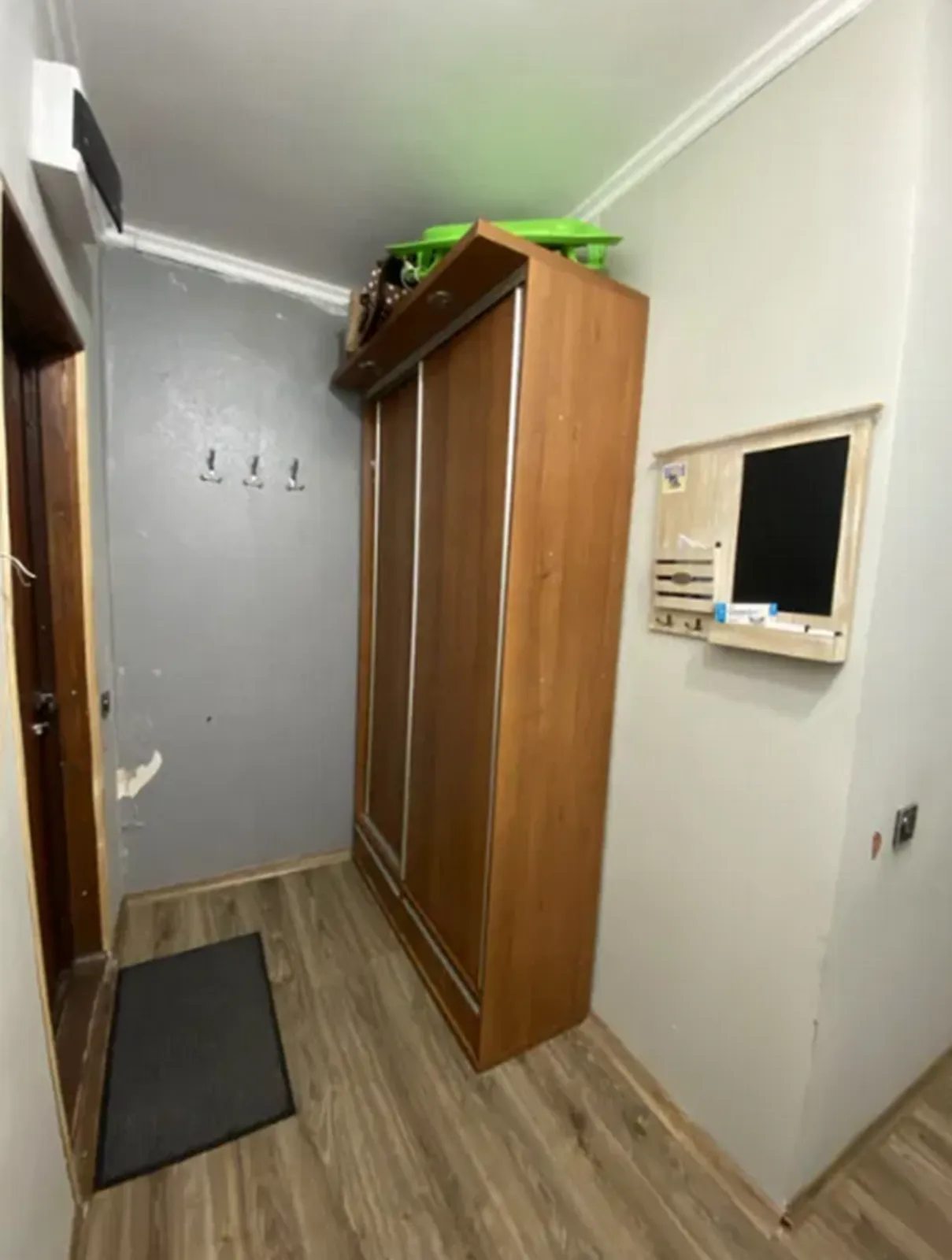 Apartments for sale. 1 room, 34 m², 1st floor/9 floors. Druzhba, Ternopil. 
