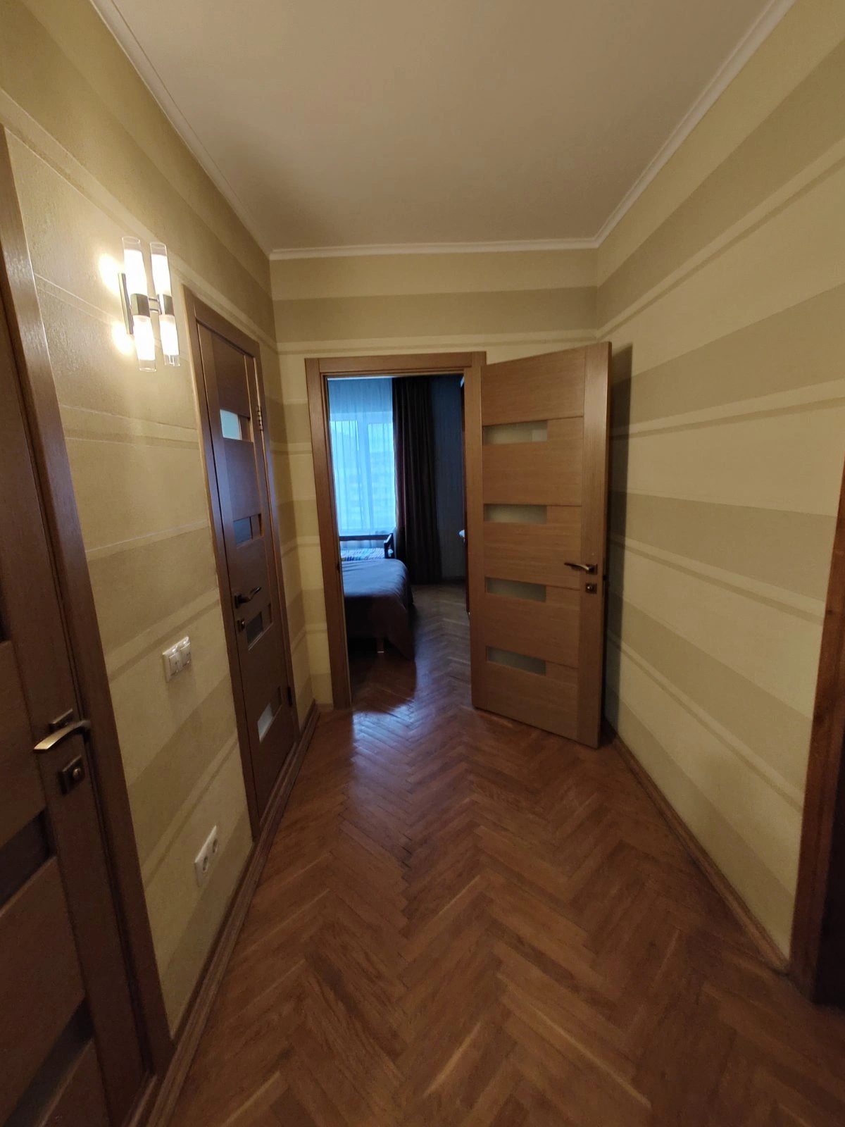 Продажа квартиры. 3 rooms, 85 m², 11 floor/16 floors. Харківське шосе, 180/21, Киев. 