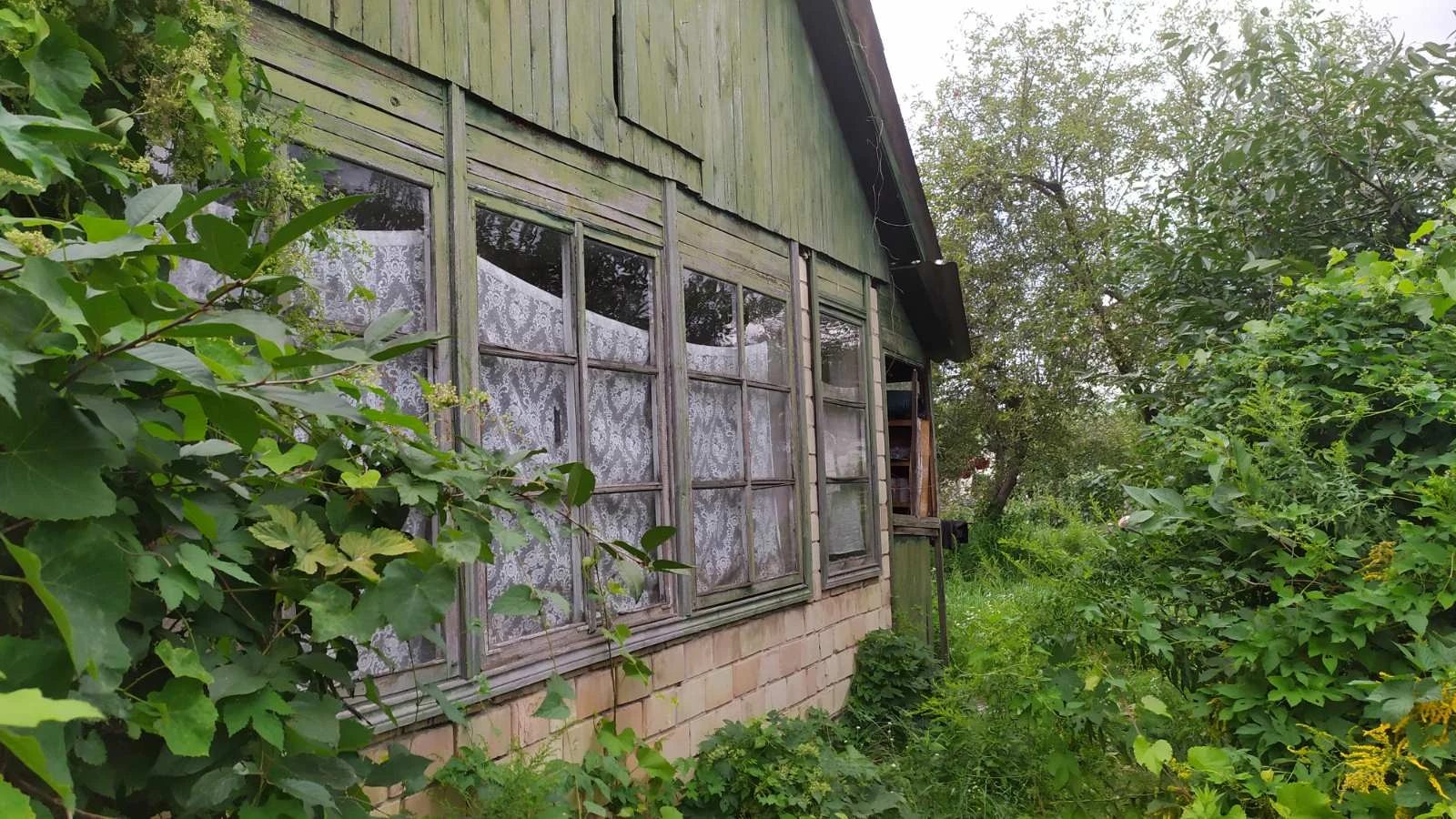 Продам будинок -дача, Осокорки, в Дарницькому районі,метро Славутич