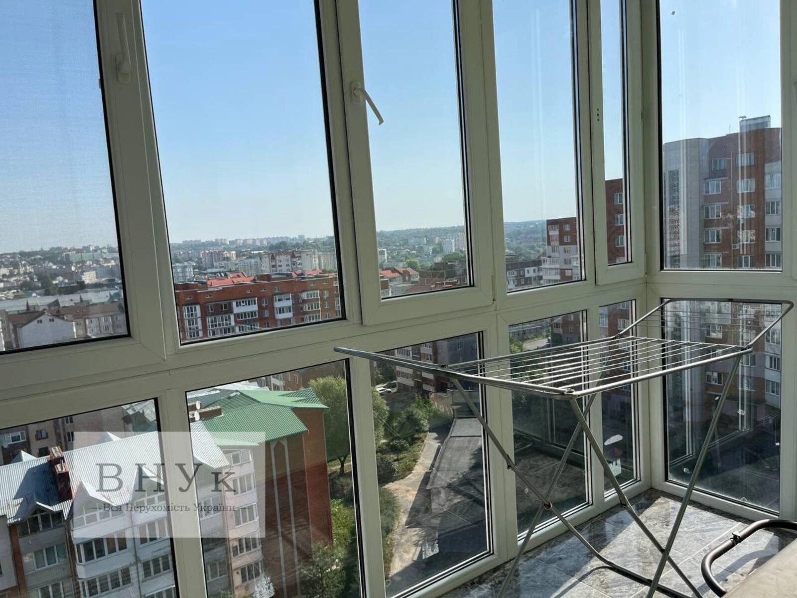 Apartments for sale 2 rooms, 67 m², 9th fl./10 floors. Karpenka vul., Ternopil. 