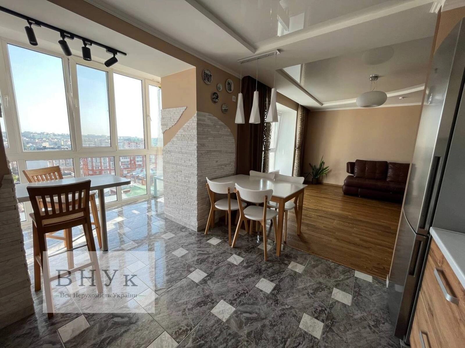 Apartments for sale 2 rooms, 67 m², 9th fl./10 floors. Karpenka vul., Ternopil. 