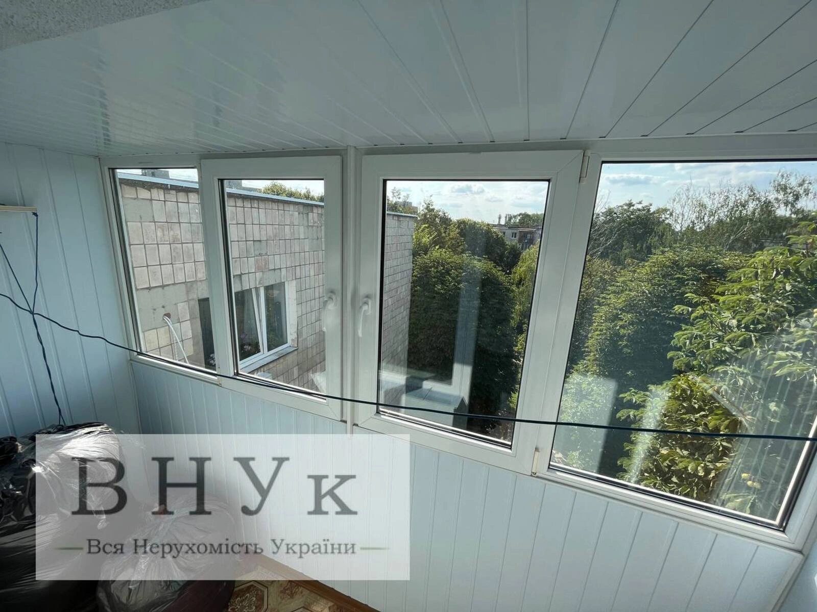 Продаж квартири 3 кімнати, 51 m², 5 пов./5 поверхів. Данила Галицького , Тернопіль. 