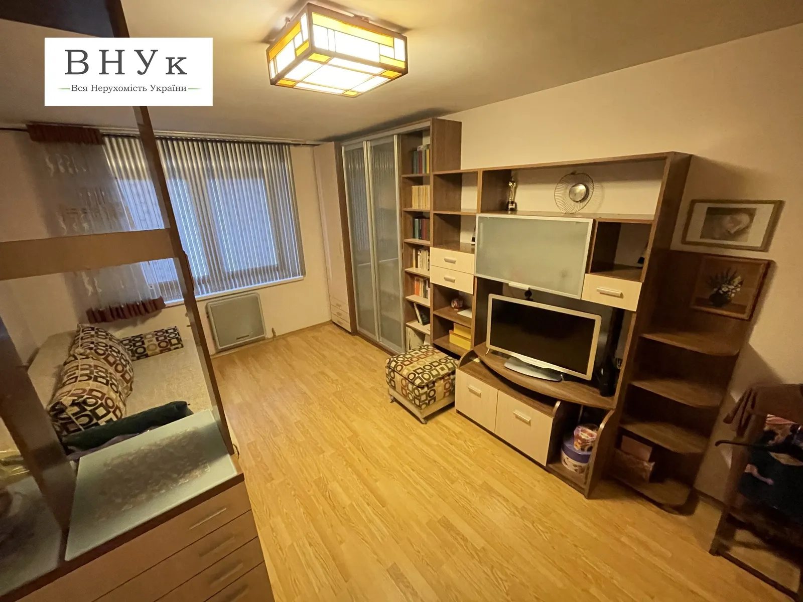 Apartments for sale. 1 room, 40 m², 6th floor/9 floors. Sheptytskoho Mytropolyta vul., Ternopil. 
