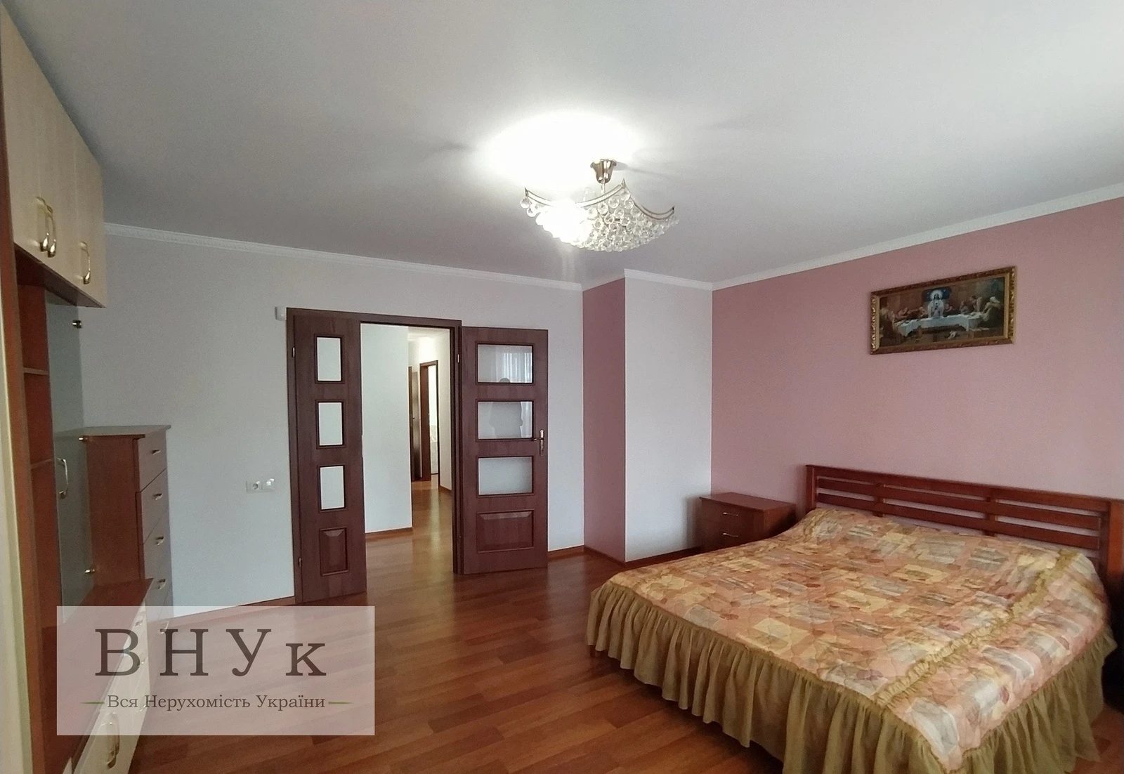 Apartments for sale. 4 rooms, 120 m², 5th floor/9 floors. 15 kvitnya , Ternopil. 