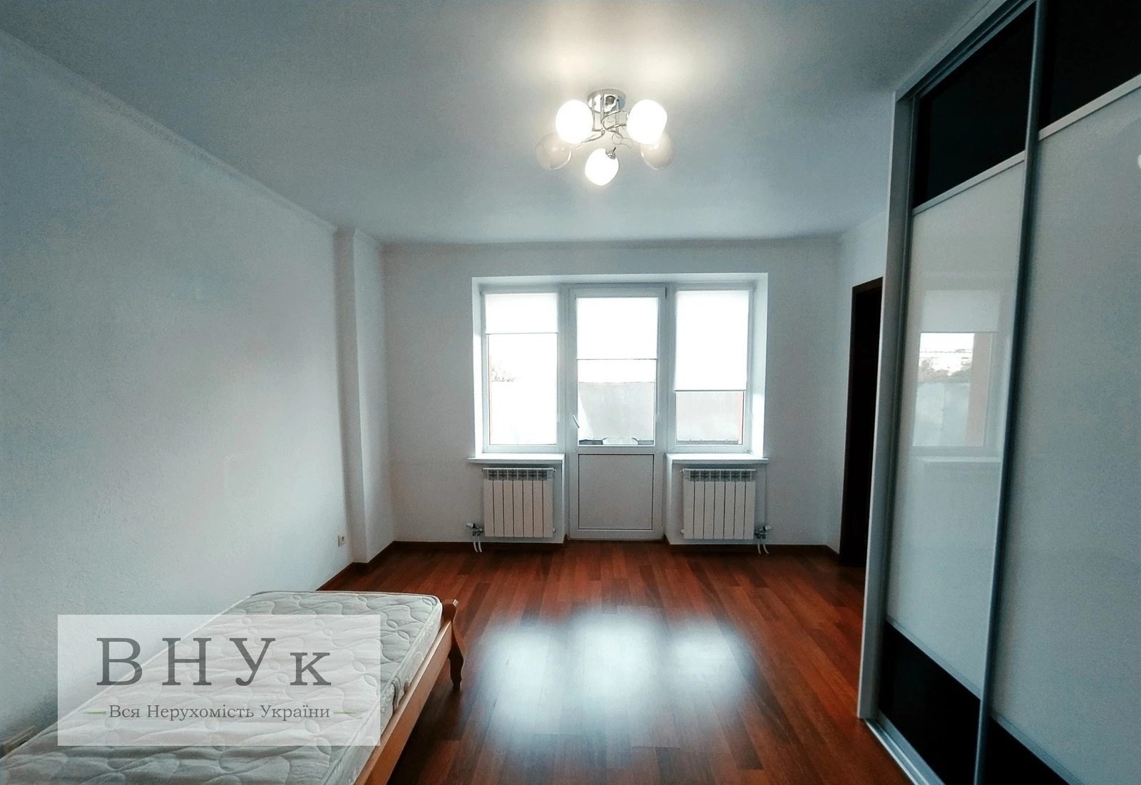 Apartments for sale. 4 rooms, 120 m², 5th floor/9 floors. 15 kvitnya , Ternopil. 