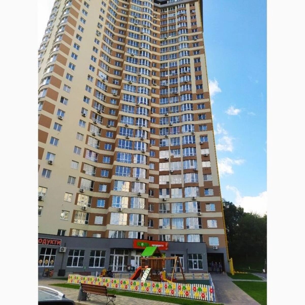 Apartments for sale. 3 rooms, 84 m², 23 floor/25 floors. 30, Gogolivska 30, Kyiv. 