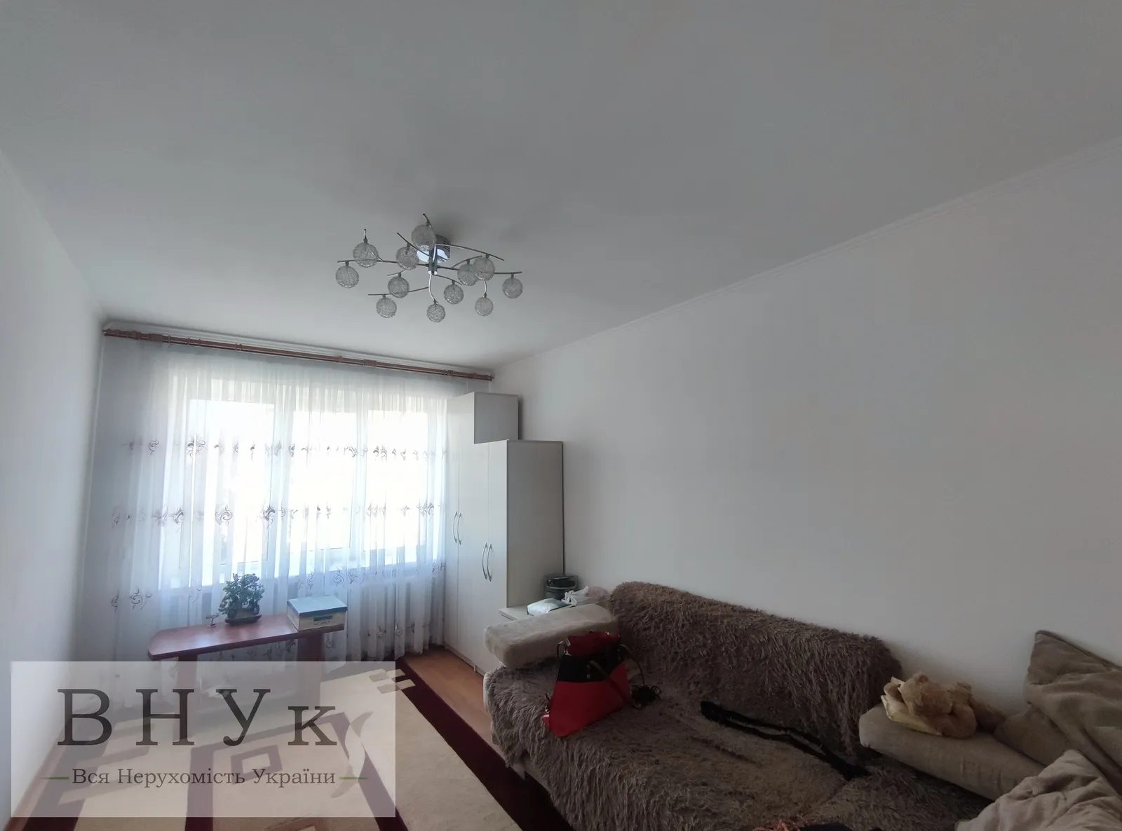 Apartments for sale. 2 rooms, 38 m², 5th floor/5 floors. Halytskoho D. b-r, Ternopil. 