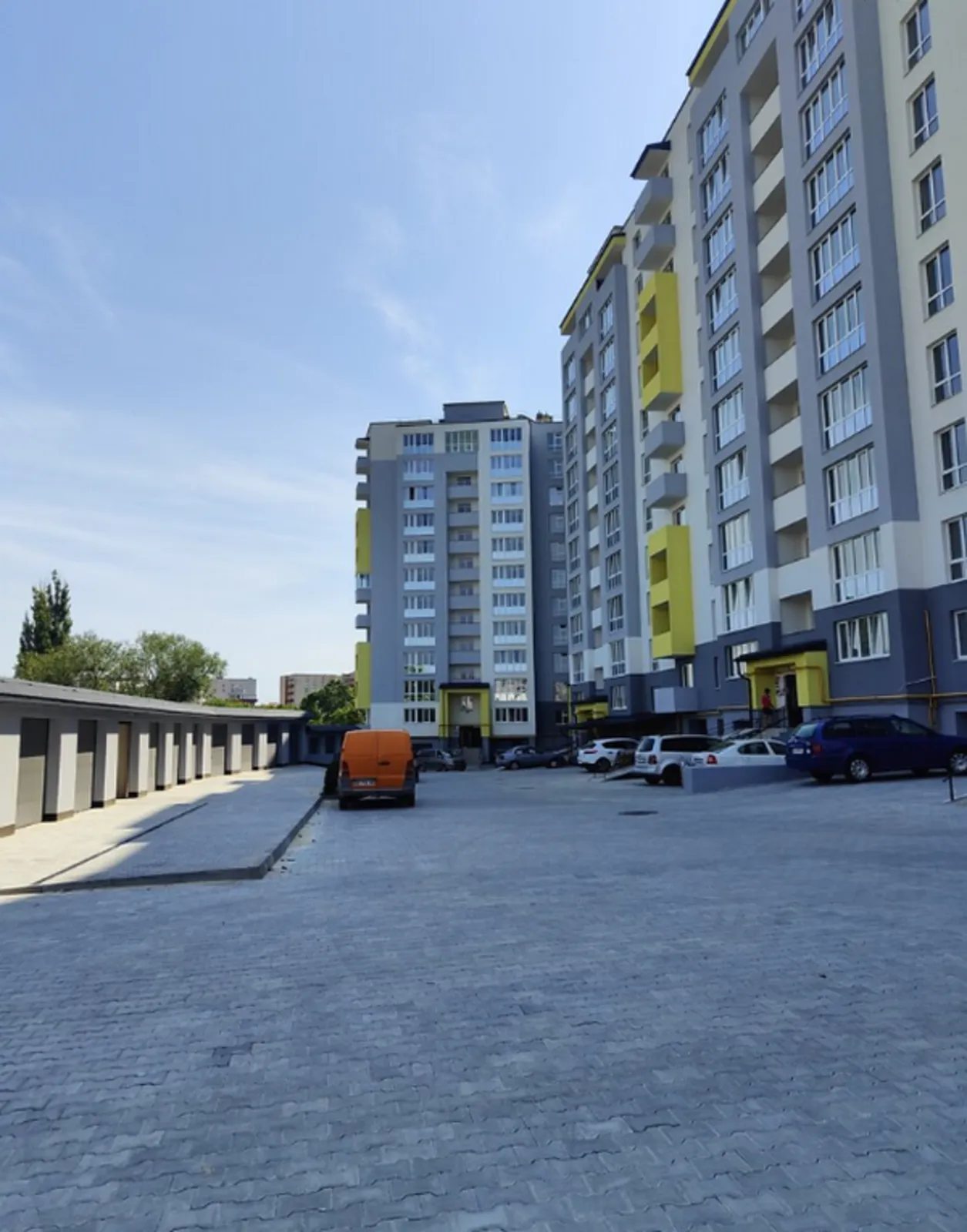 Продаж квартири 2 кімнати, 69 m², 4 пов./10 поверхів. Дружба, Тернопіль. 