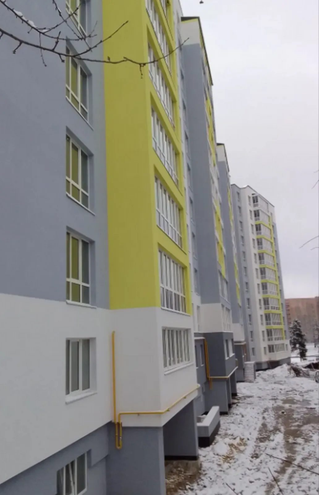 Apartments for sale. 2 rooms, 69 m², 4th floor/10 floors. Druzhba, Ternopil. 