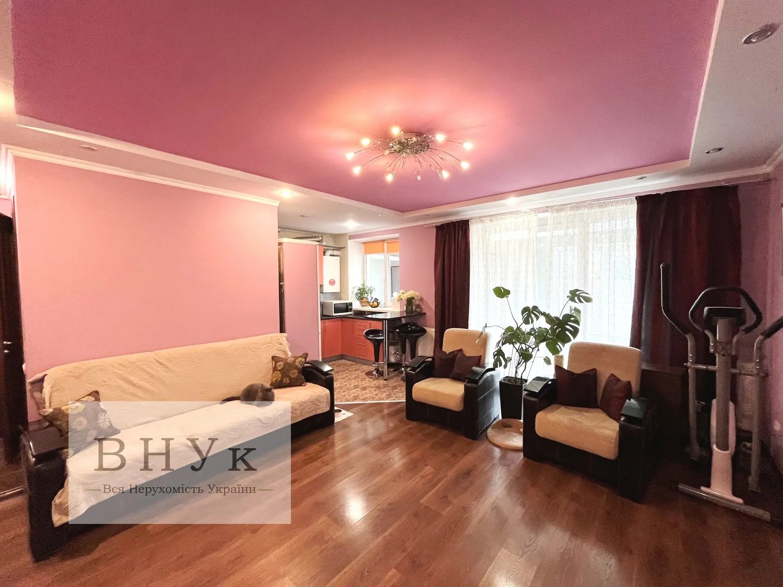 Apartments for sale 2 rooms, 64 m², 1st fl./3 floors. 111, Mykulynetska vul., Ternopil. 