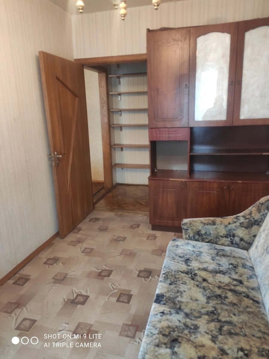 Apartments for sale. 2 rooms, 46 m², 1st floor/5 floors. 8, Vasylenka , Kyiv. 