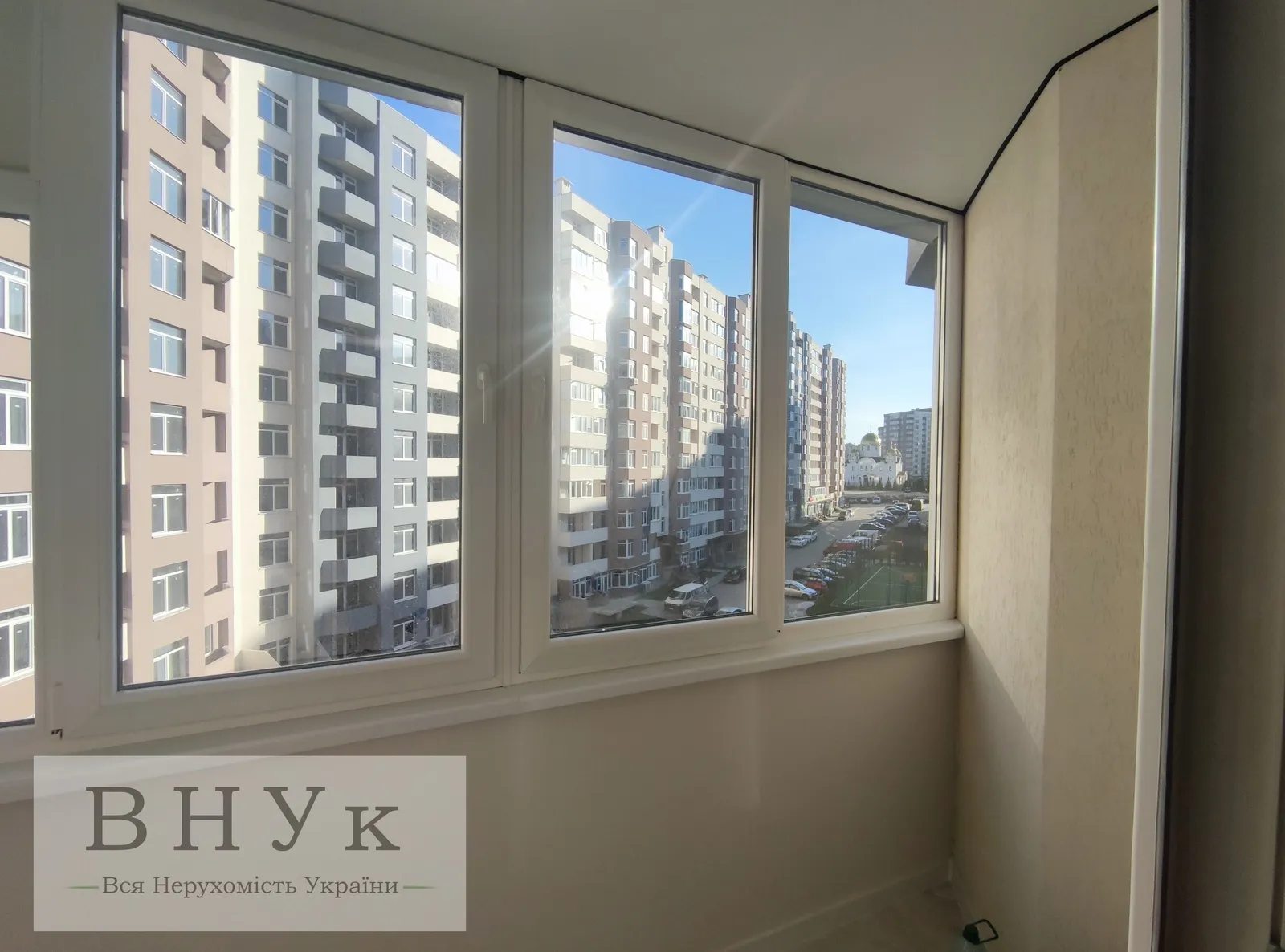 Apartments for sale. 2 rooms, 54 m², 5th floor/9 floors. Kyyivska vul., Ternopil. 