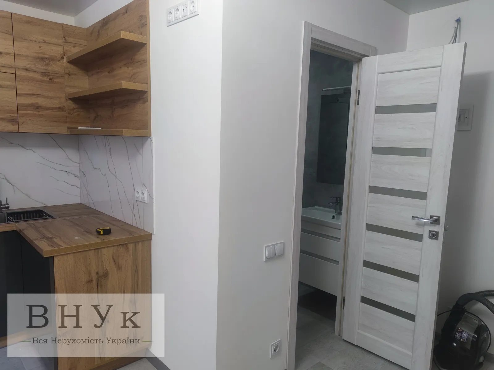 Продаж квартири 1 кімната, 40 m², 6 пов./9 поверхів. Довженка О. вул., Тернопіль. 