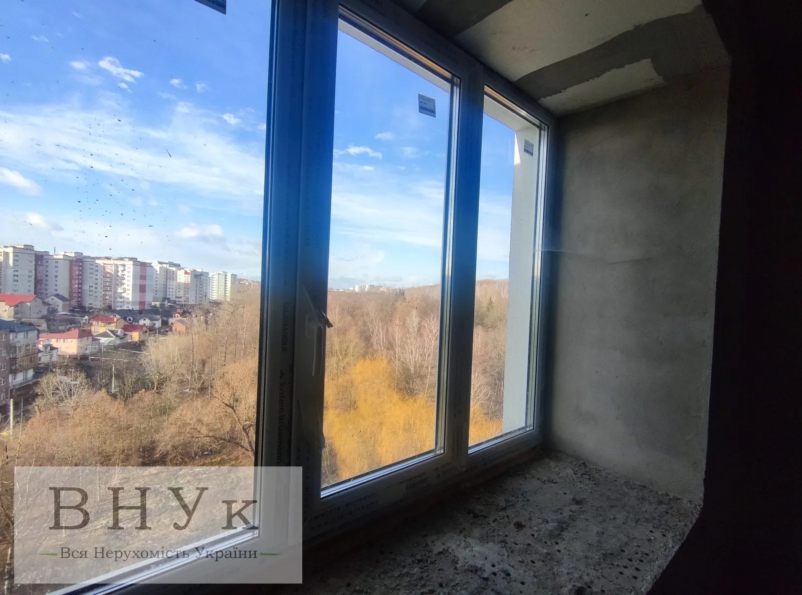 Apartments for sale. 2 rooms, 71 m², 10th floor/10 floors. Chumatska vul., Ternopil. 