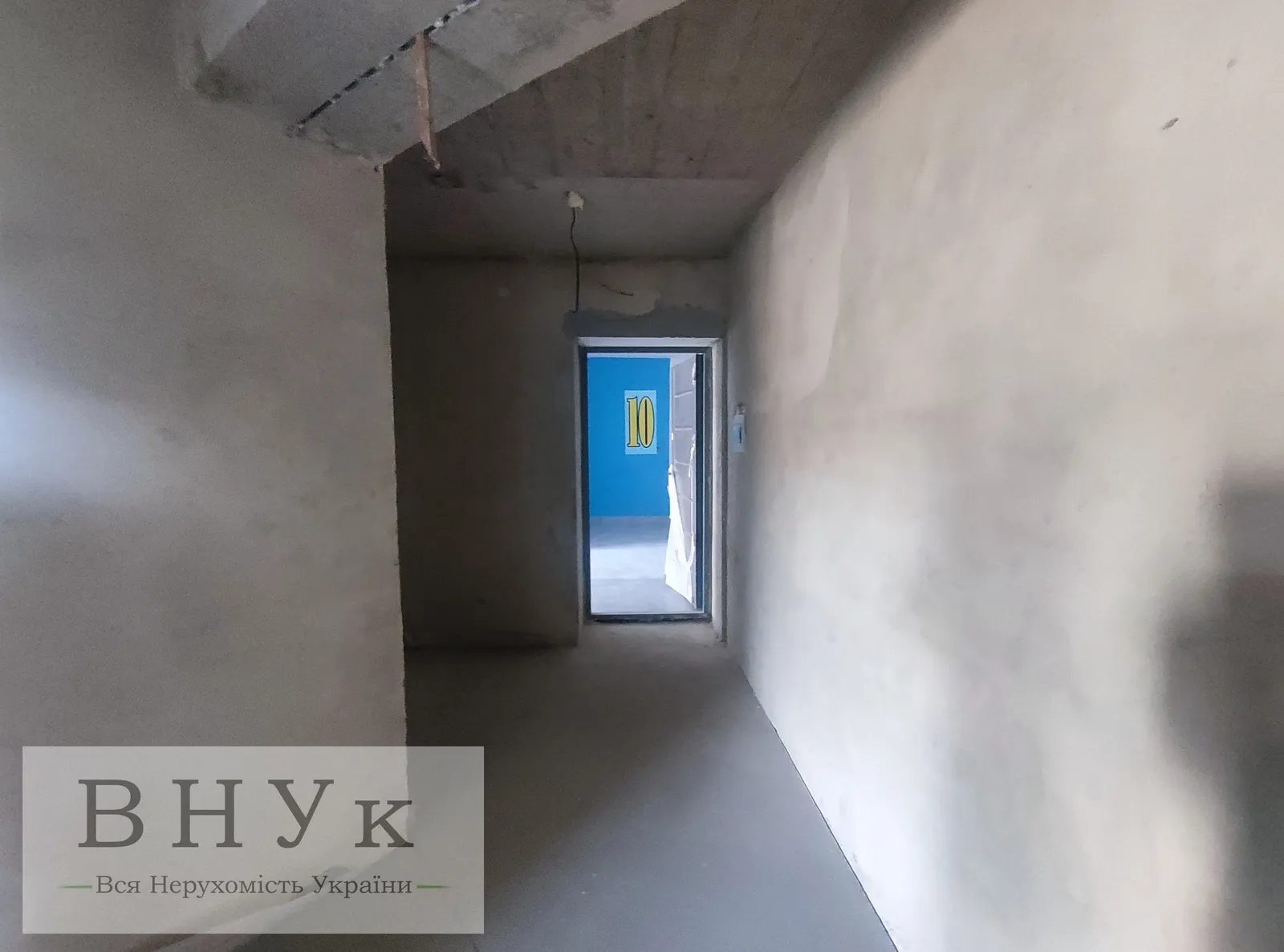 Apartments for sale. 2 rooms, 71 m², 10th floor/10 floors. Chumatska vul., Ternopil. 