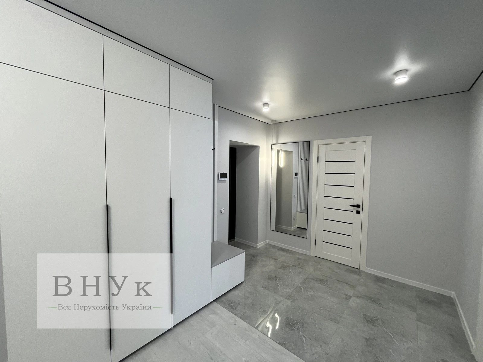 Продаж квартири 2 кімнати, 55 m², 8 пов./9 поверхів. Тарнавського Генерала вул., Тернопіль. 